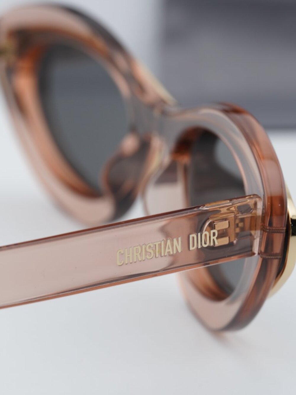 Dior DIORMETEOR B1I 40A0 Cat Eye Sunglasses - Matte Pink/Smoke - Picture 5 of 8